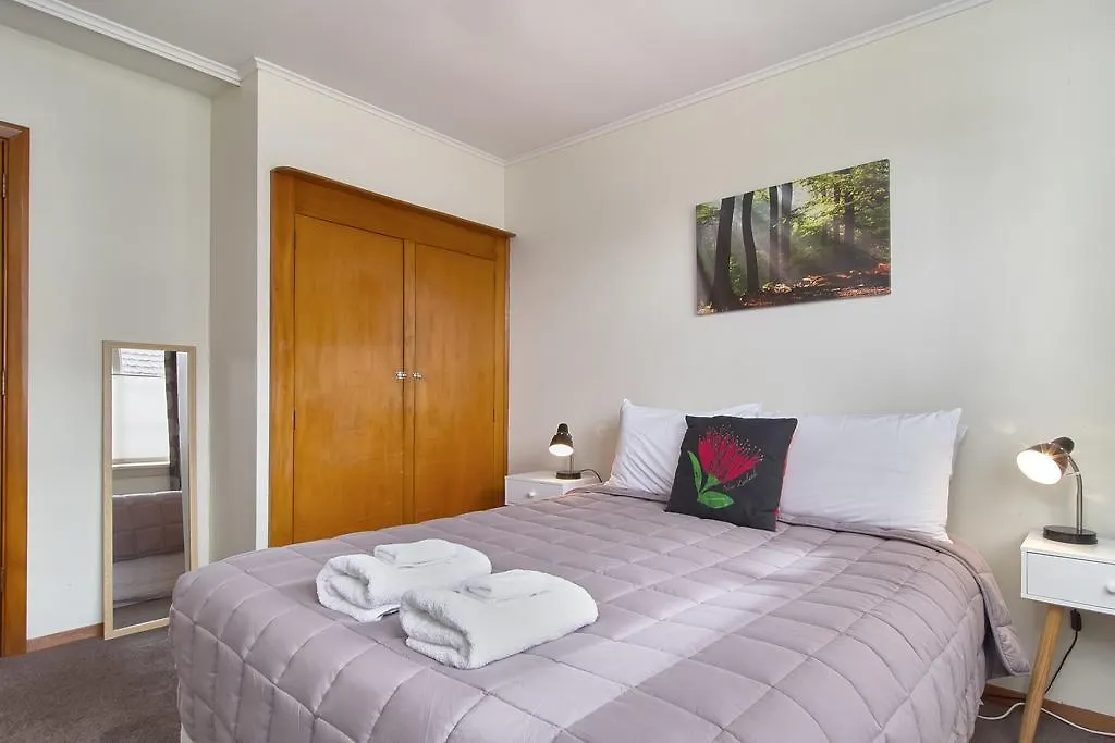 Merino Villa 1 - Christchurch Holiday Homes