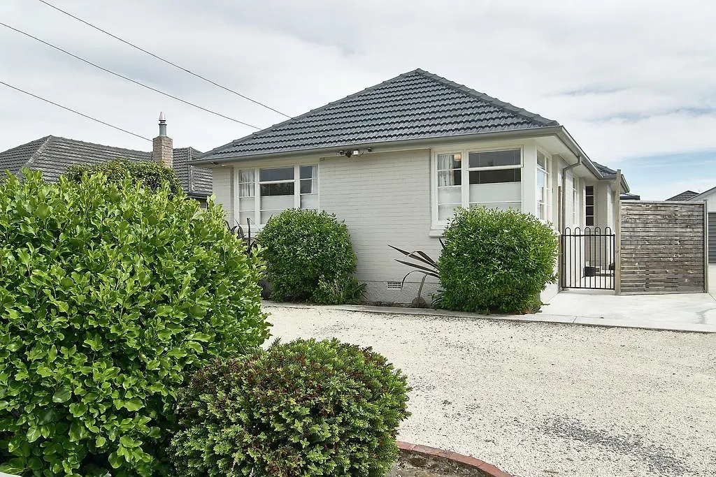 Merino Villa 1 - Christchurch Holiday Homes 0*,