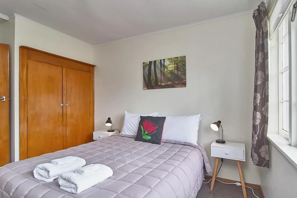 Merino Villa 1 - Christchurch Holiday Homes