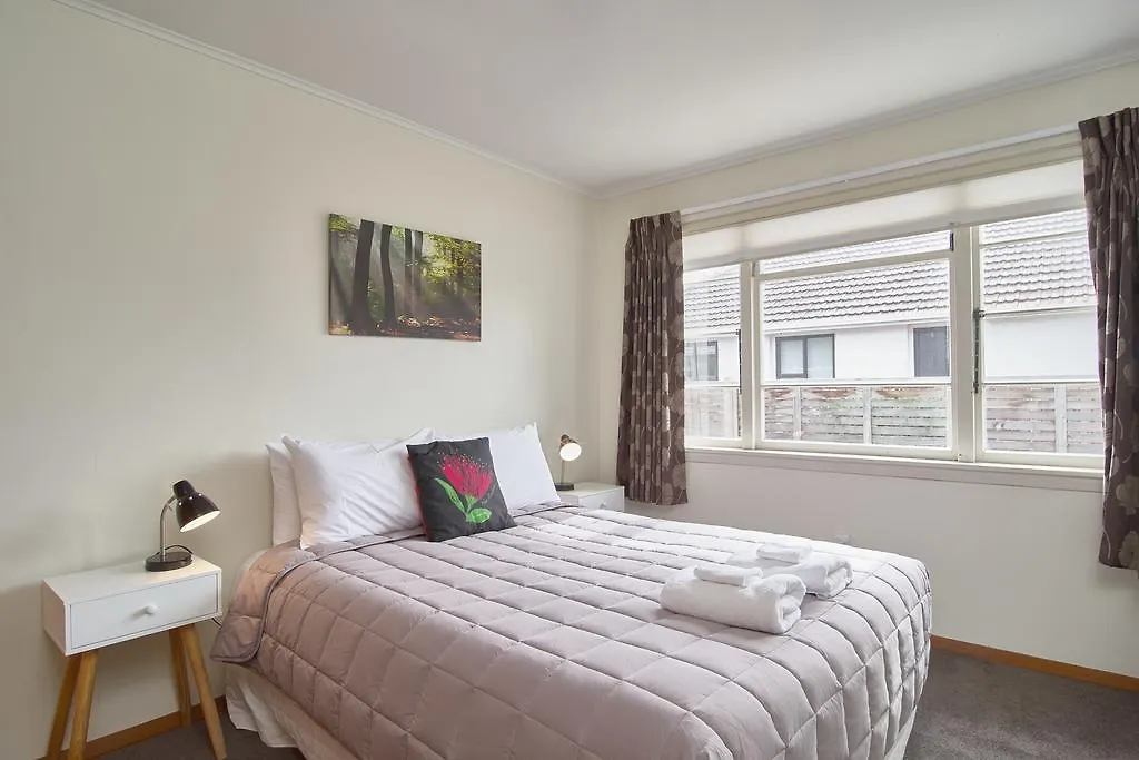 Merino Villa 1 - Christchurch Holiday Homes